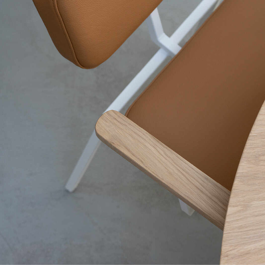 Design modern dining chair | Ode Chair with armrest  twillweave 440 | Studio HENK| 