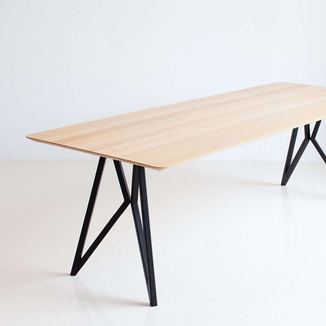 Rectangular Design dining table | Butterfly Steel black powdercoating | Oak black lacquer | Studio HENK| 