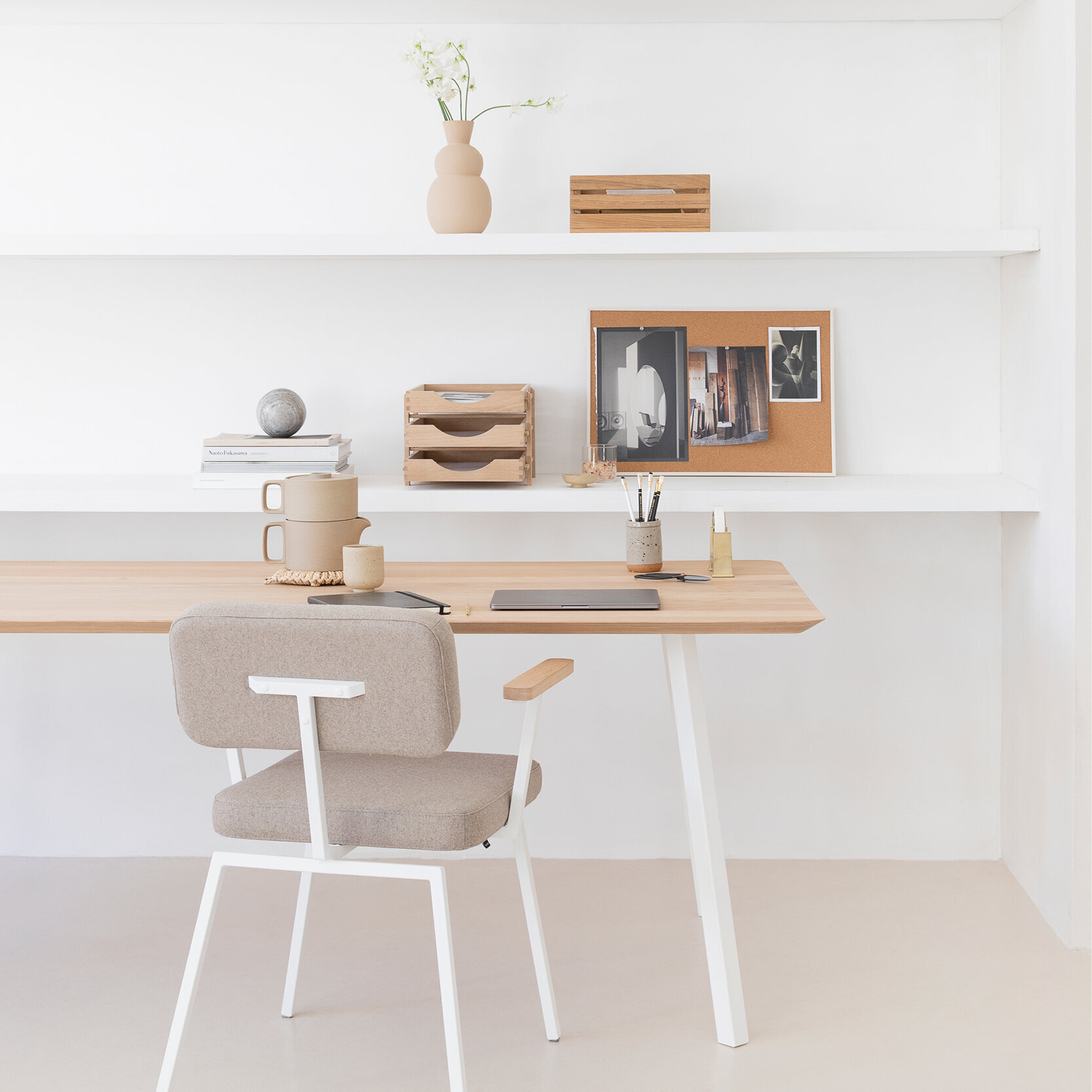 Rectangular Design dining table | Butterfly Home Desk Steel white powdercoating | Oak white lacquer | Studio HENK| 