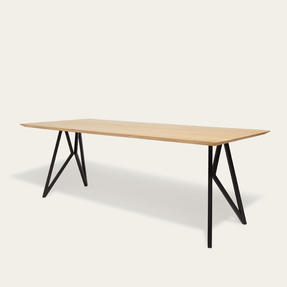 Rectangular Design dining table | Butterfly Steel white powdercoating | Oak hardwax oil natural light | Studio HENK| 