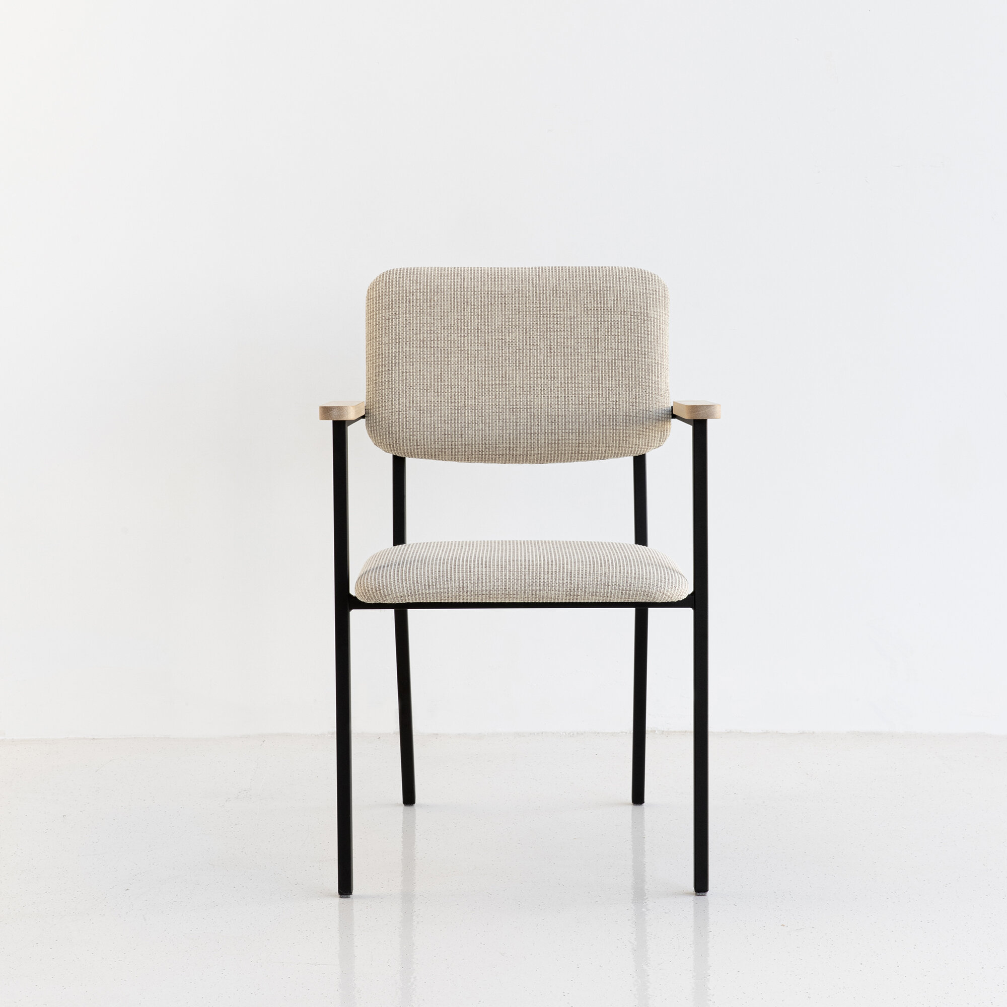 Design modern dining chair | Co Chair with armrest Light Brown brema sand03 | Studio HENK| 