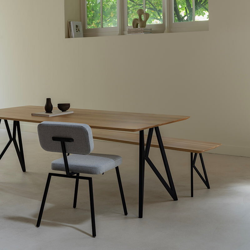 Rectangular Design dining table | Butterfly Steel white powdercoating | Oak white lacquer | Studio HENK| 